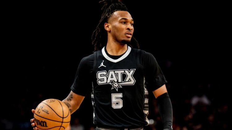 Stephon Castle is honored as the rookie of this NBA season