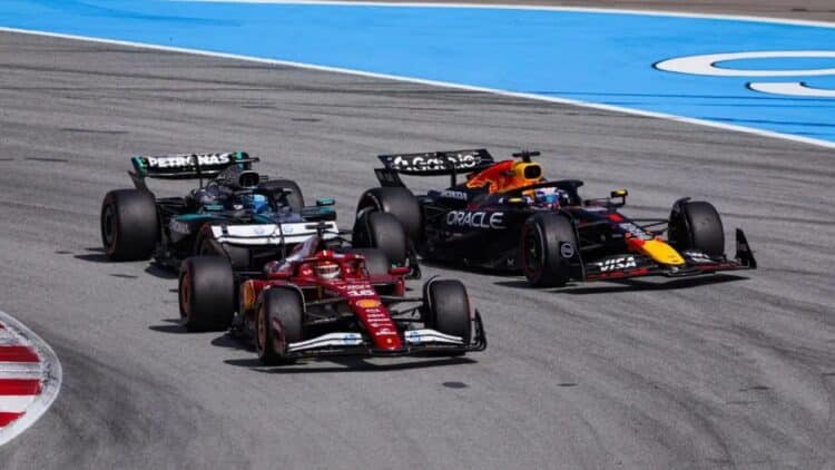 racing Max Verstappen